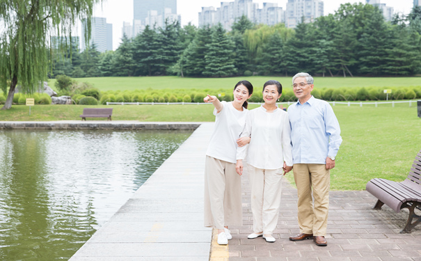 续保条件好！平安E生平安孝心保尊享版怎么样？值得买吗？优势卖点