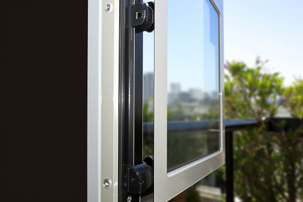 门窗安装属于几类职业投保，门窗人5类保险多少钱一个？